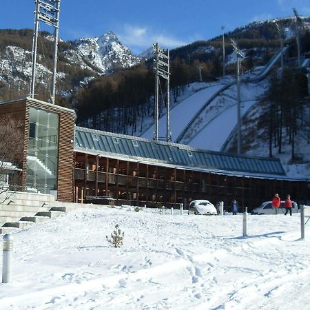 Pragelato Ski Jumping Hotel Exterior foto